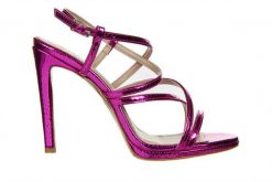 Sandały Bayla-187 589-1127 Fuchia 187129, Różowy, Skóra ekologiczna - 40. Czerwone sandały damskie Bayla, bez wzorów, z lakierowanej skóry, bez obcasa, na platformie, bez zapięcia. W wyprzedaży za 152.10 zł.