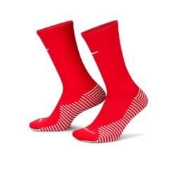 Skarpety Treningowe Nike DRI-FIT Strike. Czerwone skarpety męskie Nike, bez wzorów, z bawełny. Za 77.40 zł.