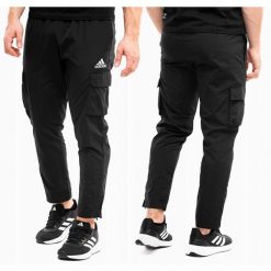 Adidas spodnie męskie dresowe sportowe dresy joggery Essentials. Czarne spodnie sportowe męskie Adidas, m, bez wzorów, z dresówki. Za 167.00 zł.