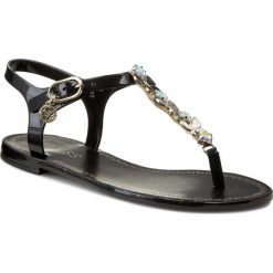 Japonki GUESS - Adalinn FLAIN2 RUB21 BLACK. Klapki damskie marki Guess. W wyprzedaży za 279.00 zł.