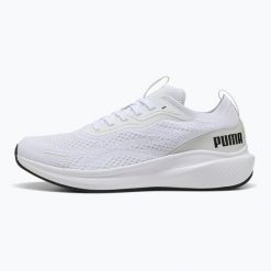 Buty do biegania PUMA Skyrocket Lite Engineered. Białe obuwie sportowe damskie Puma, bez wzorów, do biegania. Za 189.99 zł.