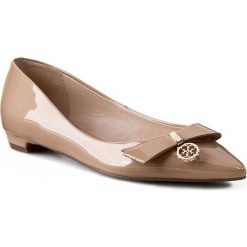 Półbuty GUESS - Tesi FL3TSI PAF02 BEIGE. Brązowe półbuty damskie Guess, ze skóry ekologicznej. W wyprzedaży za 339.00 zł.