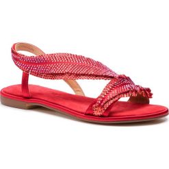 Sandały ALMA EN PENA - V19994 Suede Red. Czerwone klapki damskie Alma en Pena, bez wzorów, z materiału, bez obcasa, na obcasie, bez zapięcia. W wyprzedaży za 279.00 zł.
