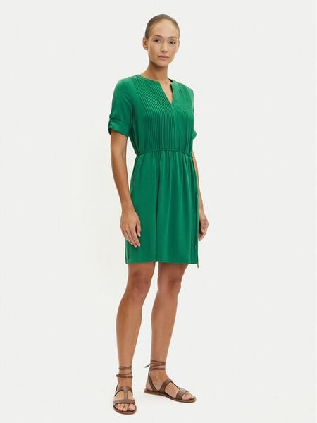 Tatuum Sukienka codzienna Oliwera T2505.208 Zielony Regular Fit. Zielone sukienki damskie Tatuum, na co dzień, bez wzorów, z wiskozy, bez kołnierzyka, bez ramiączek, proste. Za 169.99 zł.