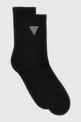 GUESS Czarne damskie sportowe skarpetki z kryształkami. Czarne skarpety damskie Guess, z aplikacjami, z dzianiny. W wyprzedaży za 37.99 zł.