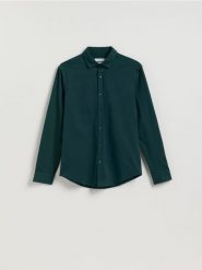 Gładka koszula slim fit - ciemnozielony. Zielone koszule męskie Reserved, l, bez wzorów, z bawełny, bez kołnierzyka, bez ramiączek. Za 119.99 zł.