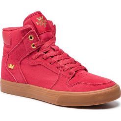 Sneakersy SUPRA - Vaider 08044-644-M Rose/Gold/Lt Gum. Czerwone półbuty na co dzień męskie Supra, z materiału, klasyczne, bez zapięcia. W wyprzedaży za 269.00 zł.