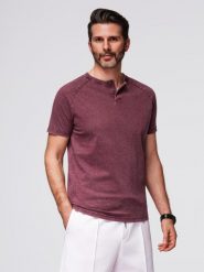 T-shirt męski z efektem sprania i guzikami przy dekolcie burgundowy V3 OM-TSWT-0150 XL. Czerwone t-shirty męskie Ombre, m, bez wzorów, bez kołnierzyka. Za 226.92 zł.