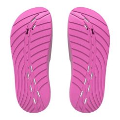 Klapki basenowe antypoślizgowe damskie Speedo Slides. Białe klapki damskie Speedo, bez wzorów, z materiału, bez obcasa. Za 75.99 zł.