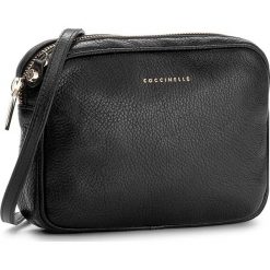 Torebka COCCINELLE - AV3 Pochette E5 AV3 55 89 01 Noir 001. Listonoszki damskie marki Coccinelle. W wyprzedaży za 489.00 zł.
