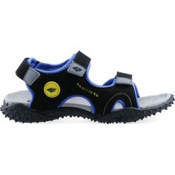 Sandały chłopięce (30-38) JSAM204 - czarny. Sandały chłopięce marki 4F JUNIOR. Za 99.99 zł.