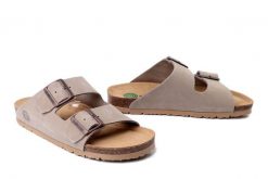 DR. BRINKMANN 701007-08 beige, klapki damskie. Brązowe klapki damskie Dr. Brinkmann, bez wzorów, ze skóry, bez obcasa. Za 246.42 zł.