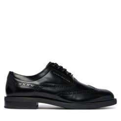 Półbuty Tommy Hilfiger. Czarne eleganckie półbuty Tommy Hilfiger, wizytowe, bez zapięcia. Za 699.99 zł.
