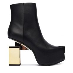 Botki United Nude. Czarne botki damskie United Nude, bez obcasa, na słupku, bez zapięcia. Za 1,749.00 zł.