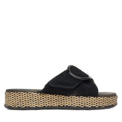 Klapki Tamaris. Czarne klapki damskie Tamaris, bez wzorów, bez obcasa. Za 249.99 zł.
