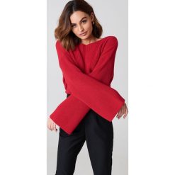 NA-KD Krótki sweter z dzianiny z długim rękawem - Red. Swetry damskie marki NA-KD. Za 121.95 zł.