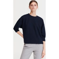 Bluza z ekologicznego poliestru - Granatowy. Niebieskie bluzki damskie Reserved, l, bez wzorów, bez kaptura. Za 79.99 zł.