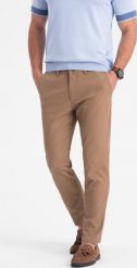 Ombre Spodnie męskie chino SLIM FIT - jasnobrązowe V2 OM-PACP-0186 L. Brązowe spodnie materiałowe męskie Ombre, l, bez wzorów. Za 149.99 zł.