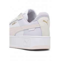 Buty do chodzenia damskie Puma Carina Street. Obuwie sportowe damskie Puma, bez wzorów, z materiału, trekkingowe. Za 309.00 zł.