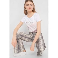 T-shirt z nadrukiem. T-shirty damskie Orsay. Za 29.99 zł.
