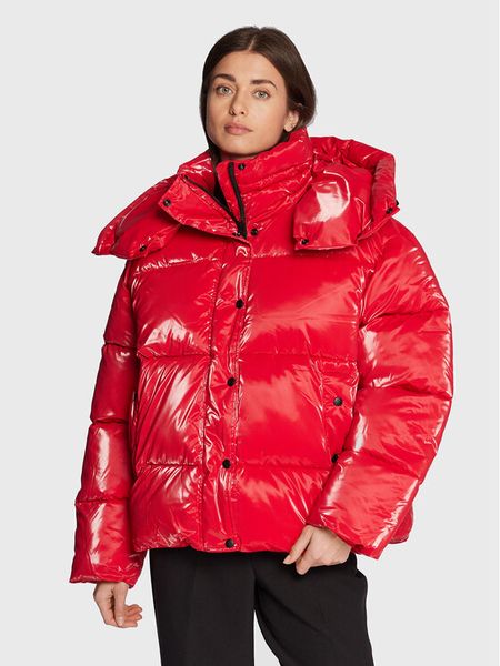 Calvin Klein Jeans Kurtka zimowa J20J219838 Czerwony Oversize. Czerwone kurtki damskie Calvin Klein Jeans, na zimę, l, bez wzorów, z jeansu, bez kaptura. Za 1,079.00 zł.