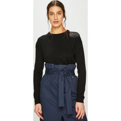 Liu Jo - Sweter. Czarne swetry damskie Liu Jo, l, bez wzorów, z bawełny, bez kołnierzyka, bez ramiączek, krótkie, bez kaptura. W wyprzedaży za 419.90 zł.