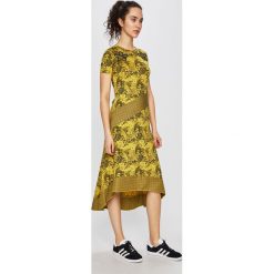 Desigual - Sukienka. Sukienki damskie Desigual, na co dzień, s, bez wzorów, z dzianiny, casualowe, z asymetrycznym kołnierzem, bez ramiączek, mini, asymetryczne. W wyprzedaży za 239.90 zł.