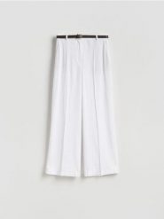 Spodnie z modalem - biały. Białe spodnie materiałowe damskie Reserved, l, bez wzorów, z tkaniny. Za 129.99 zł.