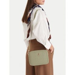 Torebka Beverly Hills Polo Club. Zielone listonoszki damskie Beverly Hills Polo Club, bez wzorów, bez dodatków. Za 249.99 zł.