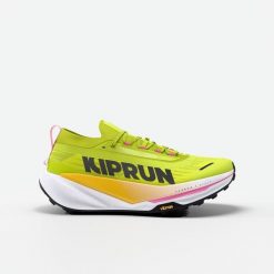 Buty do biegania w terenie męskie Kiprun Kipsummit Race. Zielone buty sportowe męskie KIPRUN, bez zapięcia, do biegania. Za 799.99 zł.