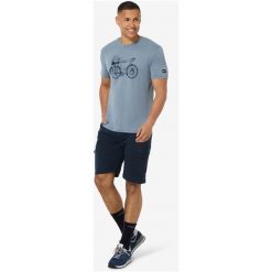 Koszulka męska SUPER.NATURAL M WANDER WHEEL TEE. Niebieskie buty sportowe męskie super.natural, bez zapięcia, rowerowe. Za 299.99 zł.