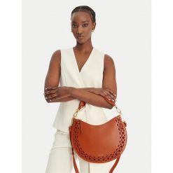 Torebka Coccinelle. Brązowe torebki do ręki damskie Coccinelle, bez wzorów, klasyczne, bez dodatków. Za 1,699.00 zł.