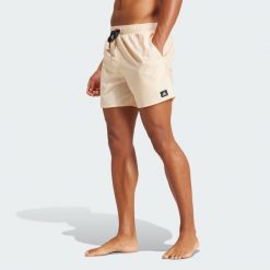 Szorty Stripey Classics Swim Short Length. Białe szorty męskie Adidas, s, bez wzorów, z materiału, eleganckie. Za 138.99 zł.