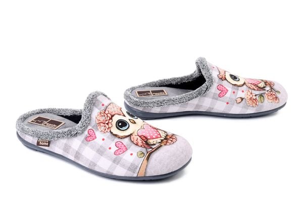 MANITU 320291-91 hellgrau, kapcie damskie. Szare kapcie damskie Manitu, bez wzorów. Za 167.92 zł.