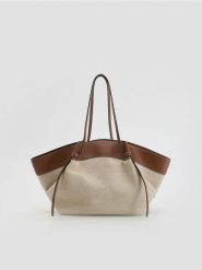 Torebka shopper z lnem - brązowy. Brązowe torebki shopper damskie Reserved, bez wzorów, z tkaniny, klasyczne, bez dodatków. Za 159.99 zł.