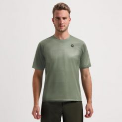Koszulka rowerowa MTB męska Rogelli Advntr Core. Zielone koszulki sportowe męskie Rogelli, m, bez wzorów, bez kołnierzyka, bez ramiączek, rowerowe. W wyprzedaży za 147.00 zł.