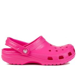 Klapki damskie do chodzenia Crocs CLASSIC NEON HL. Czerwone skarpety damskie Crocs, bez wzorów. W wyprzedaży za 169.00 zł.
