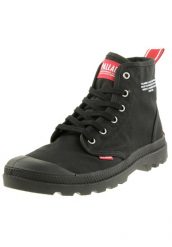 Buty sportowe Sneakersy unisex, Palladium Pampa Hi Dare. Czarne obuwie sportowe damskie Palladium, bez wzorów, z materiału, trekkingowe. Za 379.99 zł.