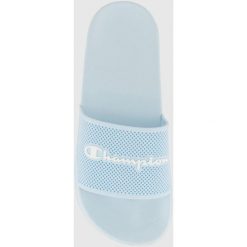 Klapki damskie Champion DTN21 Slide. Niebieskie klapki damskie Champion, bez wzorów, sportowe, bez obcasa. Za 75.00 zł.