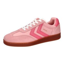 Buty halowe Hummel VM78 CPH RS. Czerwone obuwie sportowe damskie Hummel, bez wzorów. Za 338.90 zł.
