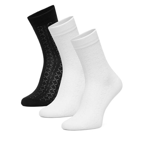 Skarpety długie Nine West. Białe skarpety damskie Nine West, bez wzorów. Za 29.99 zł.