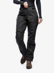 Spodnie damskie Helly Hansen Odin 9 Worlds Infinity Shell Pant - black rozmiar: s. Czarne spodnie sportowe damskie Helly Hansen, s, bez wzorów. Za 1,790.79 zł.