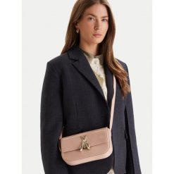 Torebka Patrizia Pepe. Czerwone torebki do ręki damskie Patrizia Pepe, bez wzorów, bez dodatków. Za 821.99 zł.