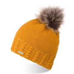 Czapka damska zimowa Brødrene cz23 miodowa 9943. Pomarańczowe czapki i kapelusze damskie na zimę, bez wzorów, eleganckie. Za 22.50 zł.