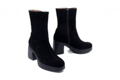 Wonders H-49101 negro, botki damskie. Czarne botki damskie Wonders, ze skóry, bez obcasa, bez zapięcia. Za 739.90 zł.