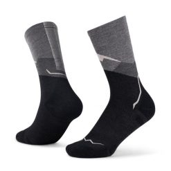 Skarpetki Buff MERINO LIGHTWEIGHT CREW SOCK LWC1. Czarne skarpety damskie Buff, bez wzorów, z elastanu. Za 129.90 zł.