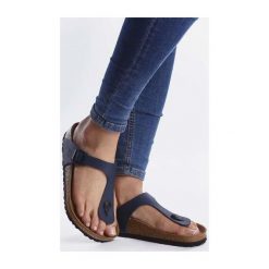 Birkenstock 143621 Blue, japonki. Niebieskie klapki damskie Birkenstock, bez wzorów, ze skóry, wizytowe, bez obcasa. Za 259.00 zł.