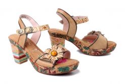 LAURA VITA 0007684 Nellao 31 beige, sandały damskie. Brązowe sandały damskie Laura Vita, bez wzorów, ze skóry, bez obcasa, na obcasie, bez zapięcia. Za 399.90 zł.