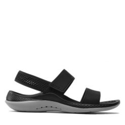 Sandały Crocs. Czarne klapki damskie Crocs, bez wzorów, bez obcasa, na płaskiej podeszwie, bez zapięcia. Za 179.99 zł.