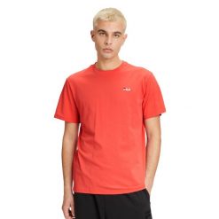Koszulka męska FILA Berloz. Czerwone koszulki sportowe męskie Fila, m, bez wzorów, z bawełny, bez kołnierzyka, bez ramiączek. Za 129.99 zł.